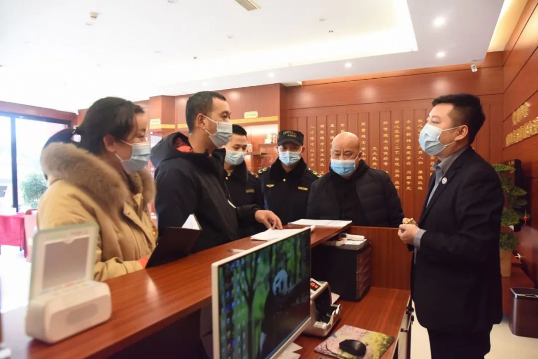 22河西街道紀工委監(jiān)督檢查節(jié)假日“四風”問題.jpg